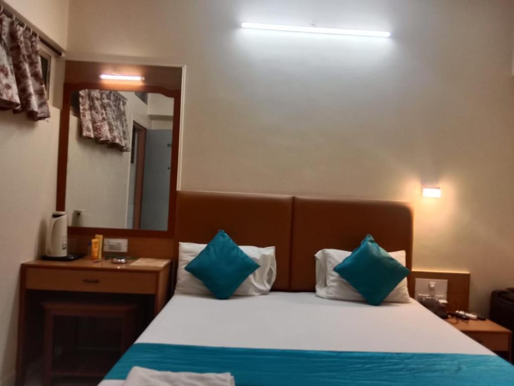 Saigal Guest House Bombay Esterno foto